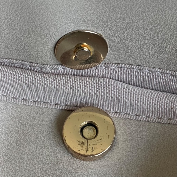 Aldo Taupe and Gold Hardware Large Tote Work Office Bag Purse (GUC) - Picture 16 of 16